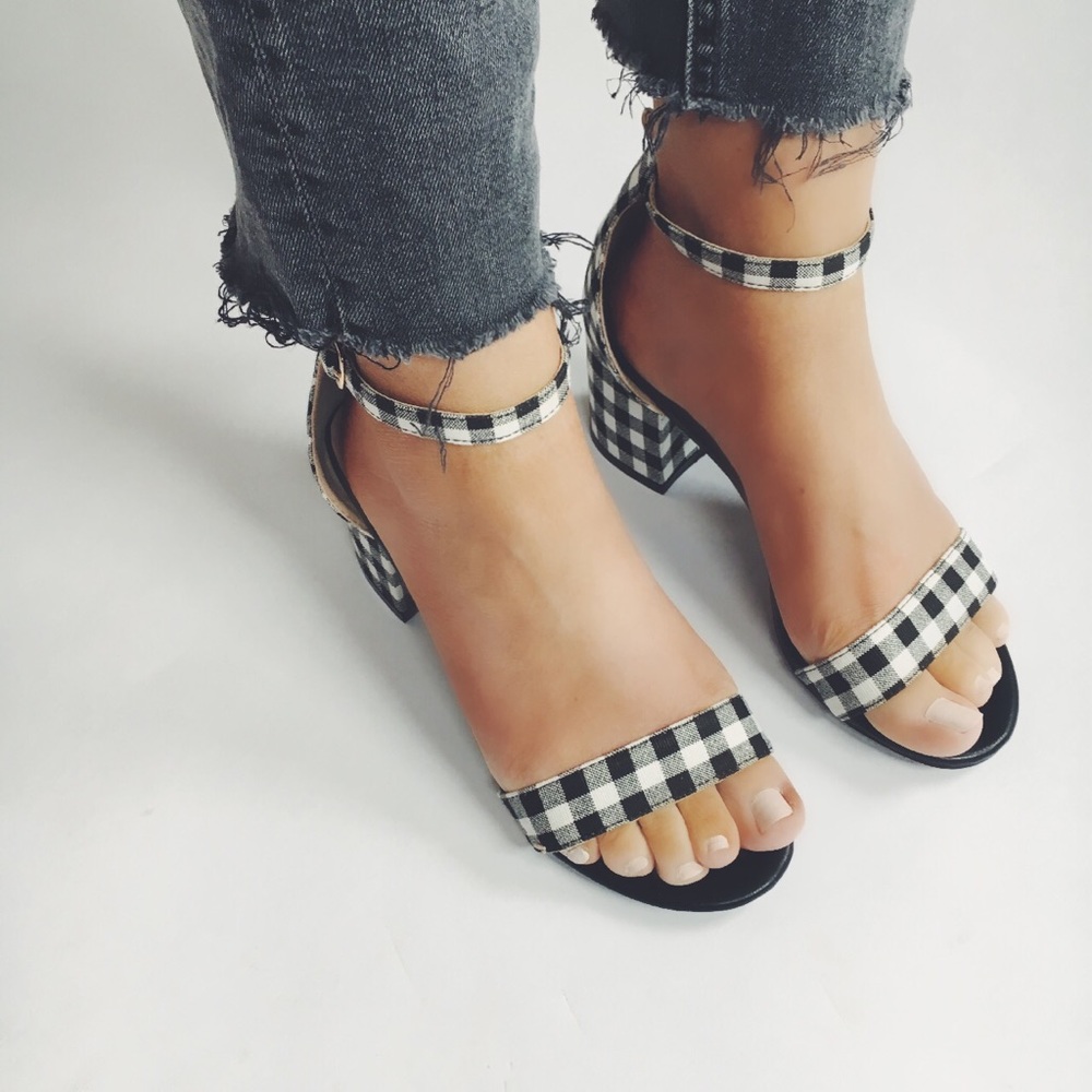 Last 1✨Carmen Gingham Ankle Strap Low Block Heels - Picture 5 of 8